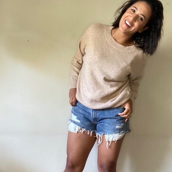 LEVI’S distressed shorts - Picture 12 of 16